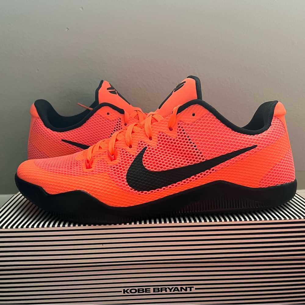 Kobe XI Barcelona (11.5)